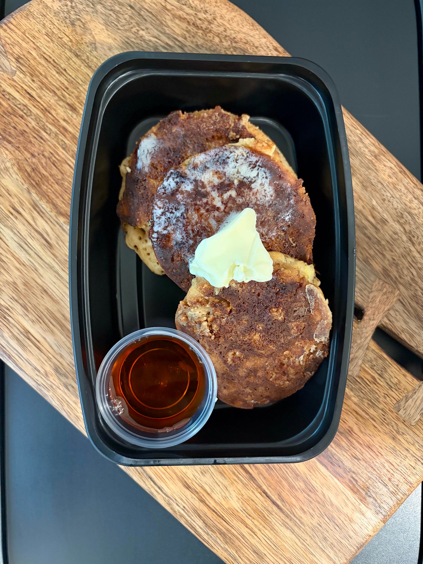 Gluten-Free Banana Streusel Pancakes